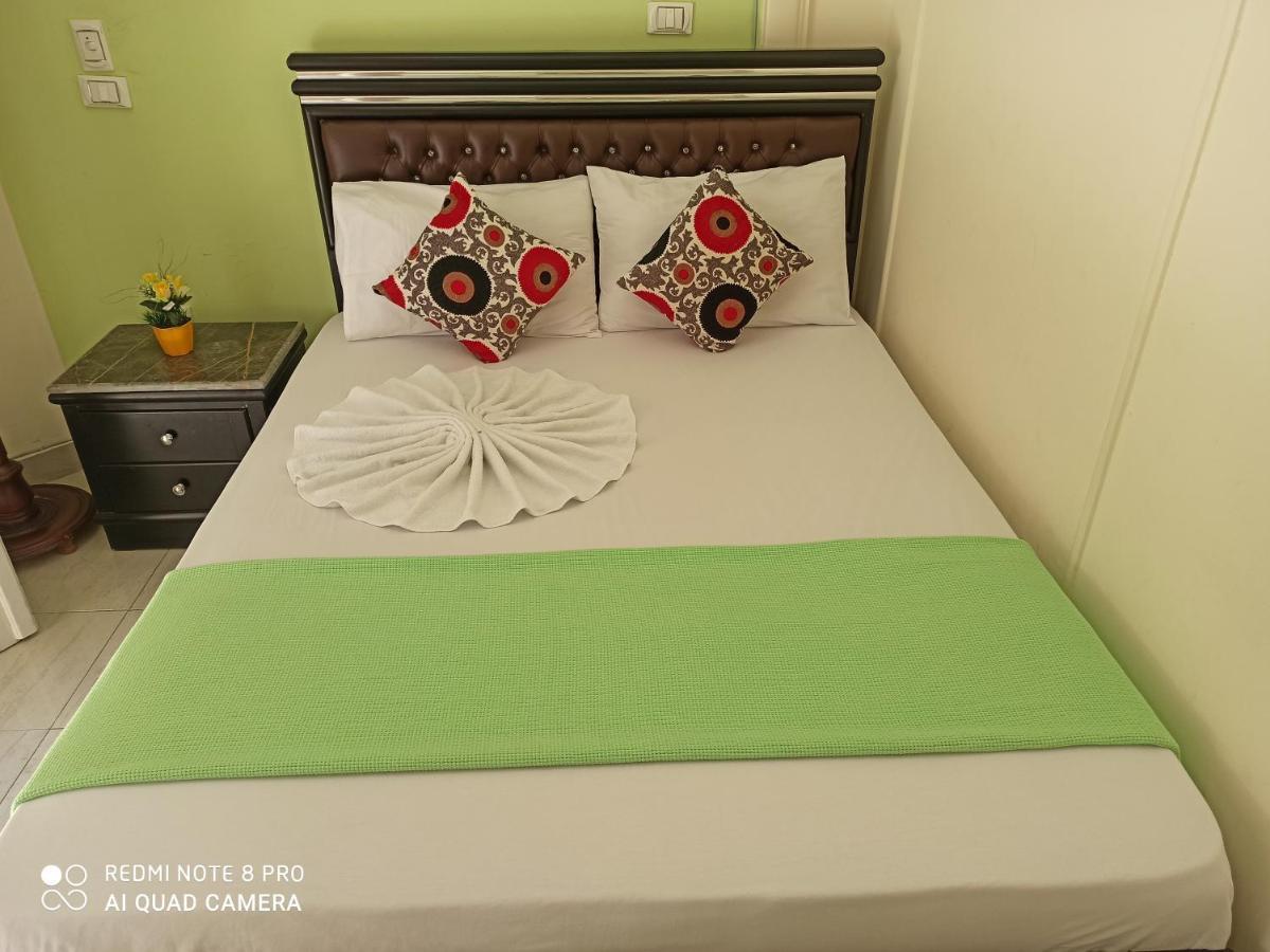 Golden Star Hostel *