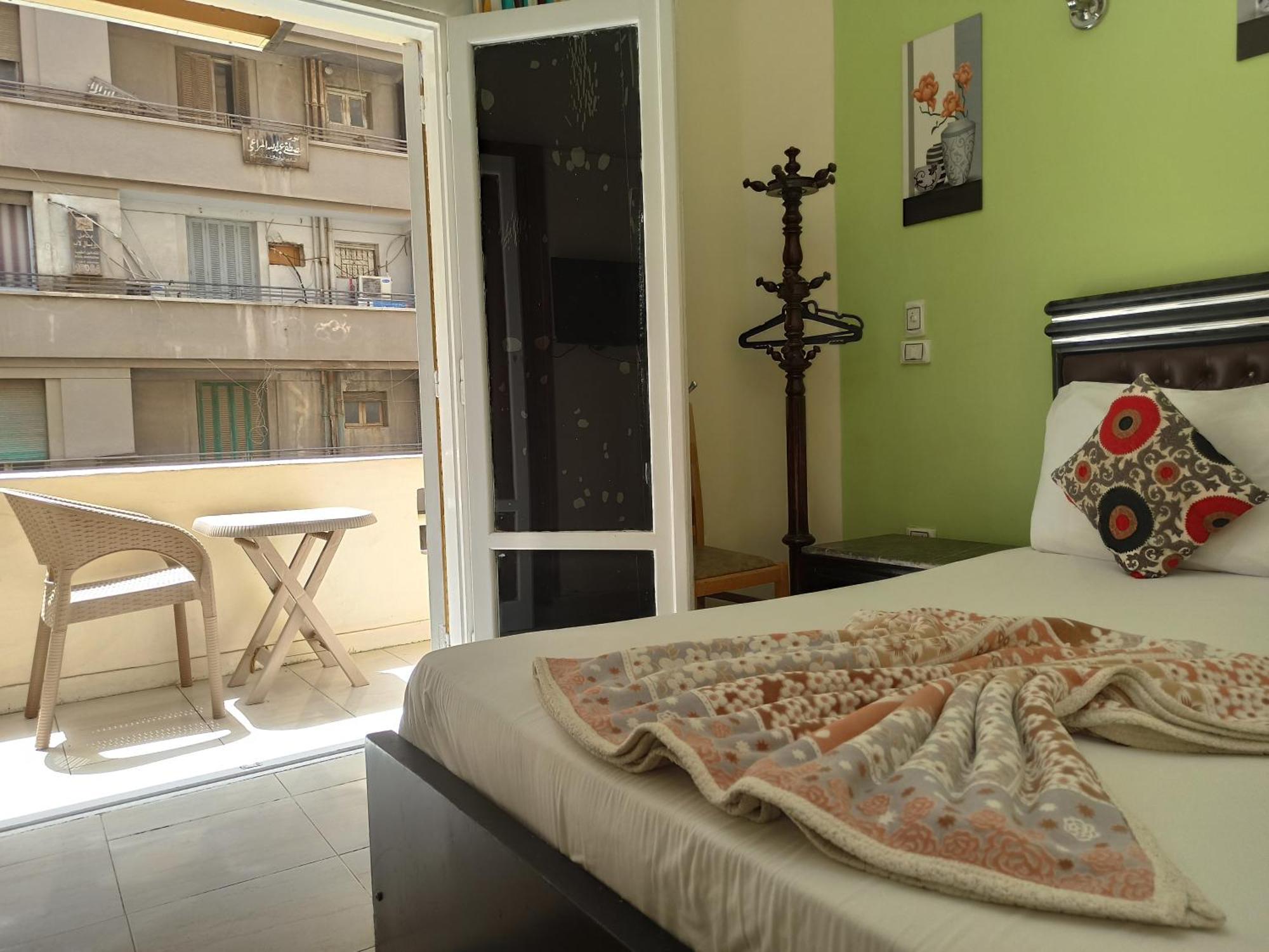 Hostel Golden Star *